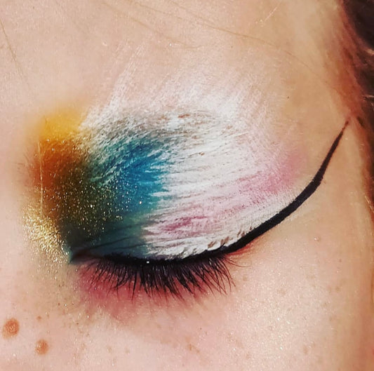 Creative Make-Up Close-Up